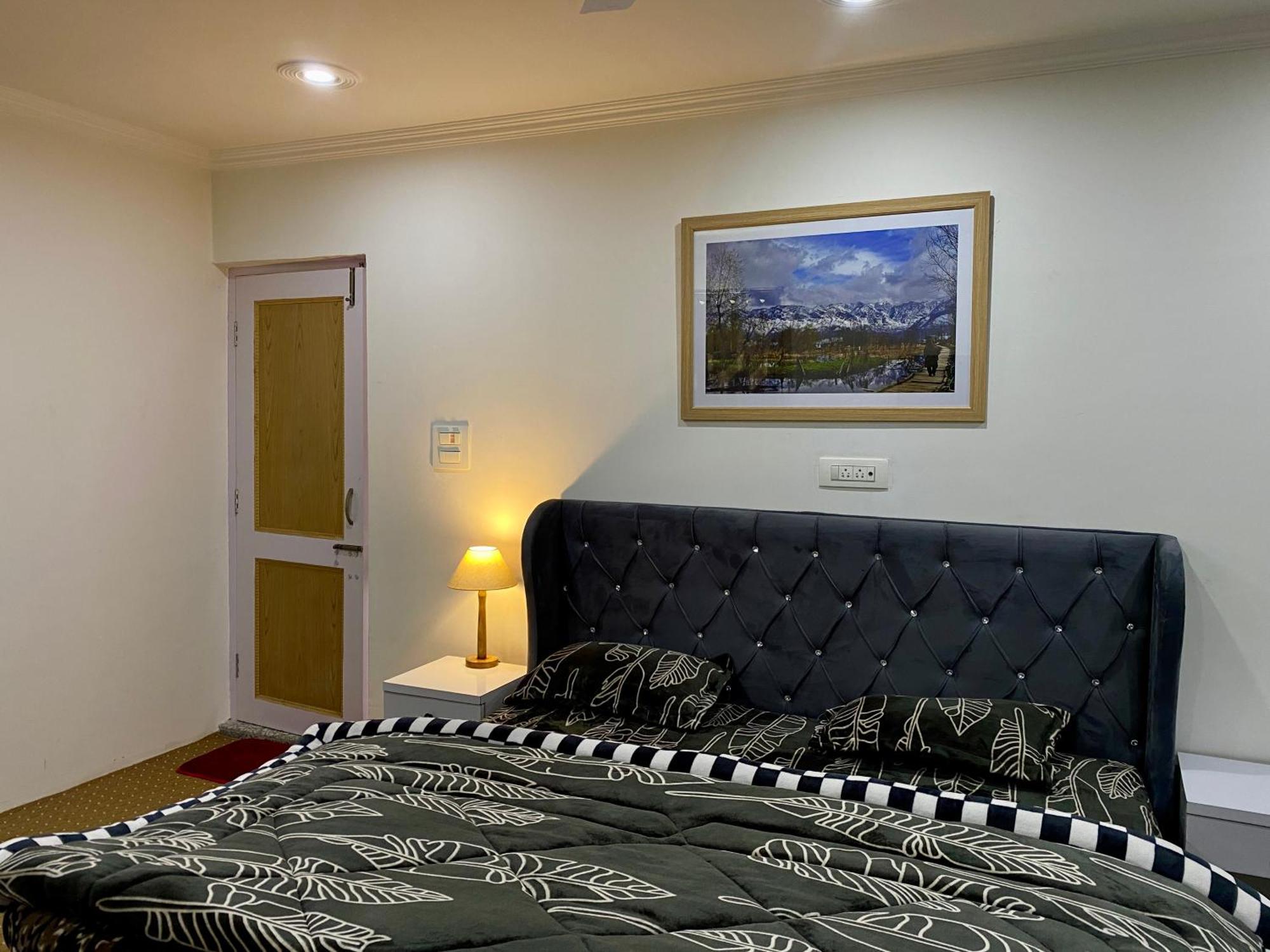 Al Jalal Resort Srīnagar 外观 照片